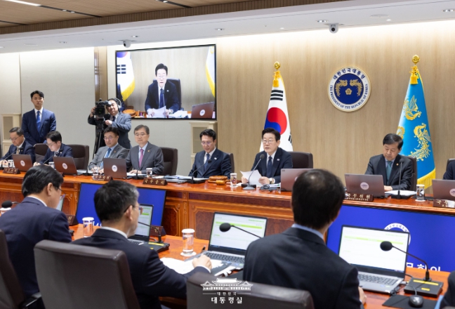 이재명 대통령, 제48회 국무회의 주재 기사 이미지