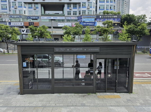 성남시, 스마트 버스쉘터 107개 더 늘린다… 전국 최대 규모 기사 이미지